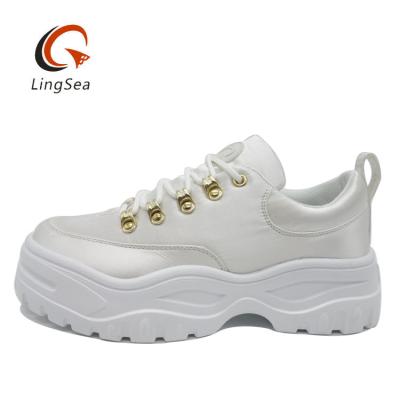 China PU Women Lady Shoes Comfortable Thick Bottom Sneakers Casual Flat Shoes for sale