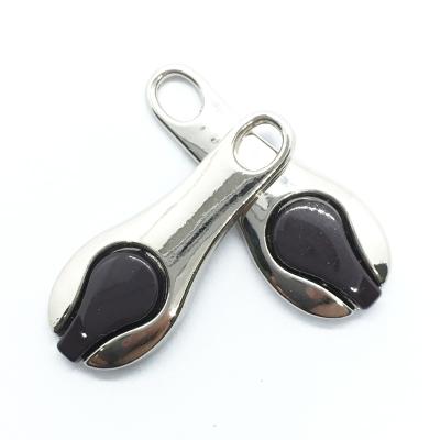 China Wholesale two color metal zipper nickel free puller for sale