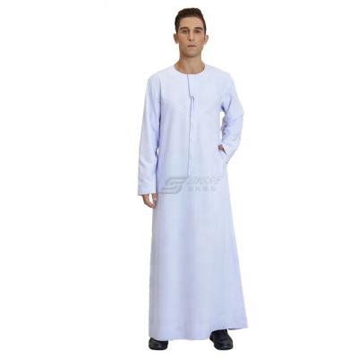 China Spun Polyester Or Muslim Arab Man Abaya Middle East Mens Thobe Tassel Robe Gown Wholesale TR Fabric Or Imitation Korean Fabric With Pocket for sale