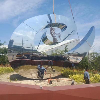 China Modern Contemporary Outdoor Decor Mirror Stainless Steel Sculpture For Garden for sale