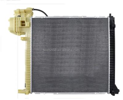 China Aluminum Car Engine Radiator Aluminum MT For MERCEDES-BENZ VITO BUS 638 113 2.0 1996-2003 6385013301 A6385013301 RAD21588 62573 for sale