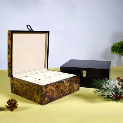 China Luxury Customized Jewelry Box Organizer Display Case Luxury Customized Watch Box Eco-Friendly Storage Solid Wooden for sale