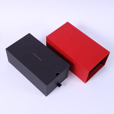 China Recycled Materials Logo Luxury Black Magnetic Closure Custom Rigid Cardboard Customized Electronic Box for sale