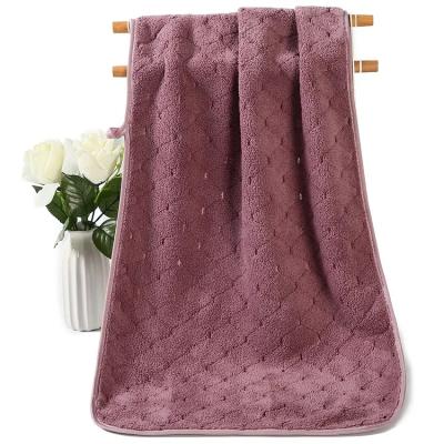 China Promotional Luxury Hotel Sustainable Supplies Super Soft Friendly Coral Fleece Thickened Microfiber Adult Bath Towel for sale