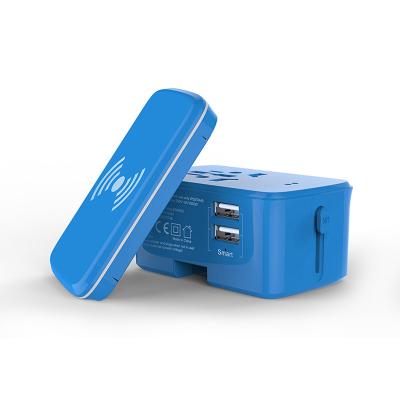 China Unique Mobile Phone Products Travel Universal Travel Multi Adapter QI Set Travel Plug Wireless Charger for sale