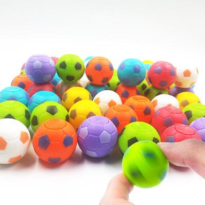 China Fidgety Person Hand Spinner Gyro Spinner Effort Anti Spinning 35mm Fingertip Football Spinning Toys for sale