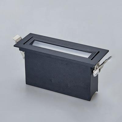 China Industrial High Quality Polarized Line Wall Seal Light Housing Kit Shade Projector for sale