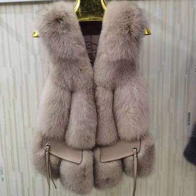 China 100% Real Fur Ladies New Arrival Anti-Wrinkle Vest Winter Fashion Elegant Style Women's Fashionable Fox Fur Vests Women Veststreet Sleeveless Real Furs for sale