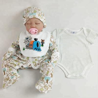 China De de Jongenskleding van de giftbaby plaatst Comfortabele Zachte Babykleren Pasgeboren Kruippakje Te koop