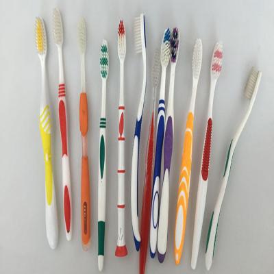 China Folding Toothbrush OEM/ODM Professional Old Fashioned Toothbrush In Yangzhou for sale