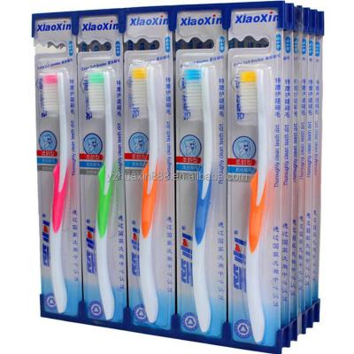 China OEM/ODM Disposable Professional Disposable Toothbrush with Paste in Yangzhou for sale