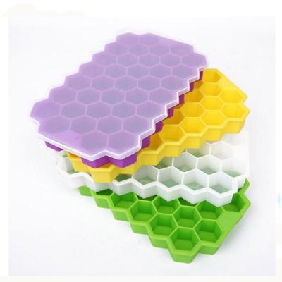 China Amazon Stocked Selling Bear Mini Ice Cube Maker Tray 37 Grids Silicone Ice Cube Mold With Cover for sale