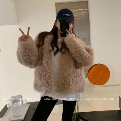 China 2022 New Tuscan Women's One-Piece Coat Anti-wrinkle Pink Fur Fur Style Young Lamb Hair Two Color Short Optional Lambskin Buckle for sale