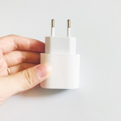 China Wholesale Original Type C Fast Wall Charger 20W Palladium Charging Power High Speed ​​Charging Adapter Directly Pluggable For iPhone 12 13 for sale