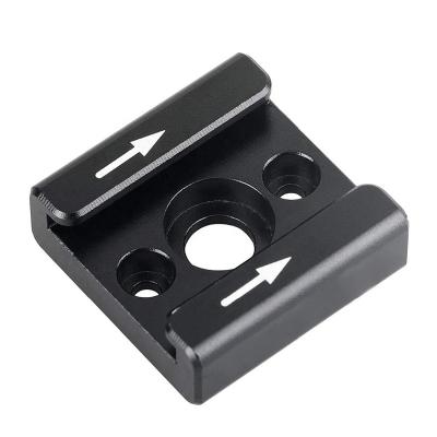 China Cold Shoe Mount Adapter Cold Shoe Bracket Cold Shoe Mount Adapter Standard Shoe Type with 1/4