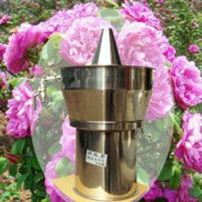 China Stainless Steel Myrtle Essential Oil Distillers Flower Essential Oil Distiller Machine Rose Oil Distiller with 100% nature for sale