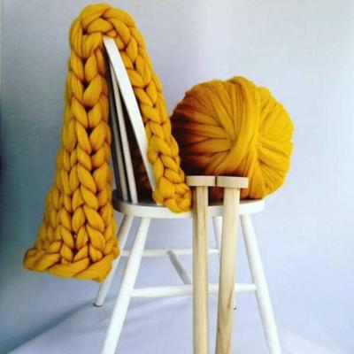 China Super Bulky Yarn Fancy Hand Knitting Merino Giant Wool Yarn Yarn Viable For Blanket 66s 21micron Wool Price Free Sample for sale