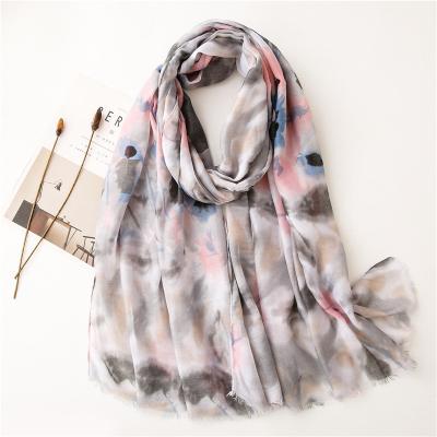 China Decorate winter high quality fashionable decorative scarf shawl sun protection luxury scarves for elegant women for sale