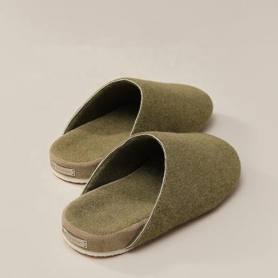 China CUSHIONING UTUNE Slippers Indoor Home Slippers Luxury Winter 2021 New Style Felt Non-slip High Quality For Ladies And Women for sale