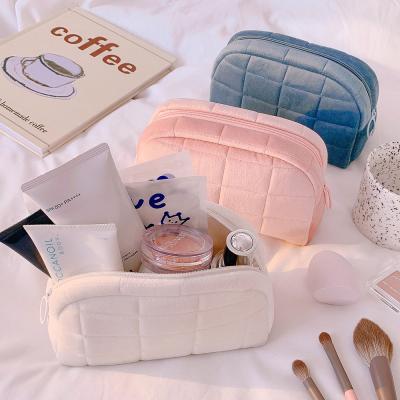 China Durable New Winter Plush Bag Large Capacity Simple Cosmetic Bag Student Cosmetic Storage Bag for sale