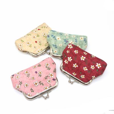 China Small Cool Durable New Style Cloth Coin Purse Printed Plaid Short Wallet Activity Gifts Wholesale for sale