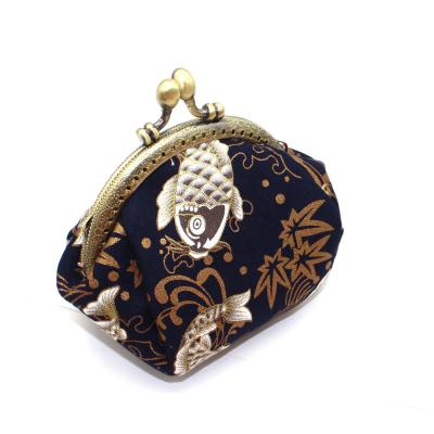 China Handmade Purse Mini Small Cosmetic Bag Japan Style Kiss Lock Bag Cotton Fabric Coin Purse for sale