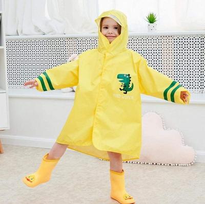 China Cheap Package Printing RTS Poncho Christmas Cartoon Cute Boys And Girls Printing Rain Coat For Kid for sale