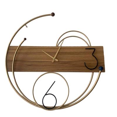 China RS 2021 60cm Room 23.6Living Mechanical Geometric Multi Shaped Decorative Wall Clock Antique Iron Wall Use Time Metal Decorative Wall Clock for sale