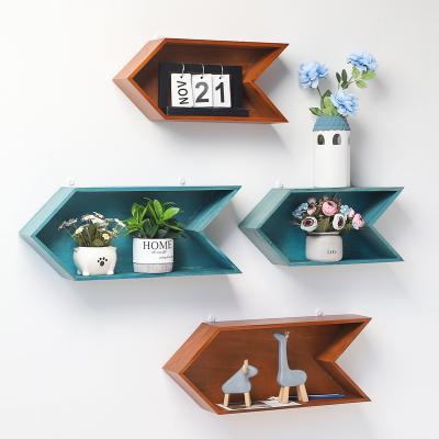 China Retro Old Wall Hanging Living Room Bar Wall Home Decoration Simple Modern Wooden Arrow Shaped Wall Decoration for sale