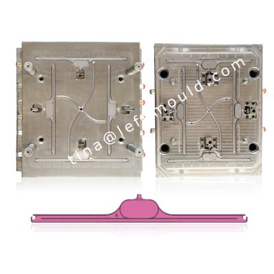 China Steel Molds for Plastic Hangers, Hanger Mold Makers, Mini Hanger Shape Mold for sale