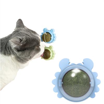 China Viable Senior Pet Supplies Wholesale New Crab Catnip Ball Rotation Molar Teeth Cleaning Happy Interactive Cat Toy Ball for sale