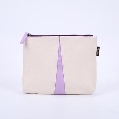 China 2021 New Hot Selling Accessory Goods Simple Folding Two Tone Eco Canvas For Makeup Bag Portable Cotton Canvas Travel Toiletry Bag for sale