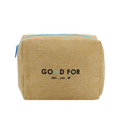 China Lady Wholesale Canvas Cosmetic Pouch Customized Logo Eco-Friendly Canvas Makeup Bag With Silk Printing for sale