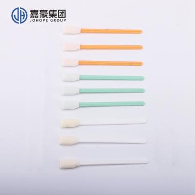 China Disposable Portable Sanitary Plastic Disposable Swabs Effective Cleaning White Cleaning Stick for sale