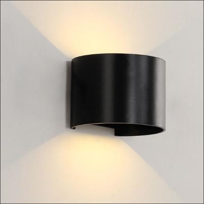 China Modern Beam Adjustable 10W Waterpoof Led Round Wall Light for sale