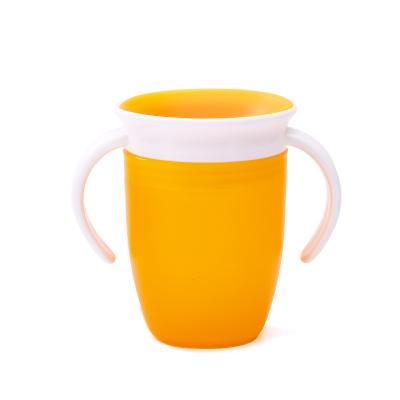 China 360 Sustainable Babies Feeding Supplies Baby Water Bottles 300-350ml Sippy Magic Training Cup With Handle for sale