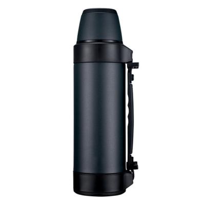 China 500/700/1L/1.5L Hot Water Home Winter Sustainable New Years Customize Double Wall Portable Thermos Bottle for sale