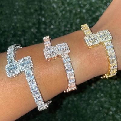 China Environmental Friendly Women Handcuffs Bracelets 18K Real Gold Plated Bracelet For Women for sale