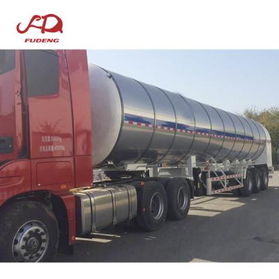 China Cryogenic Truck Trailer Plant 3 Axles CO2 Tanker 29.6M3 Carbon Dioxide Trucks With Level Gauge for sale