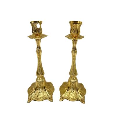 China Home Decoration Zinc Alloy Metal Emboss Gold Silver Desk Pair Wedding Home Decoration Centerpiece Candle Holder Wholesale for sale