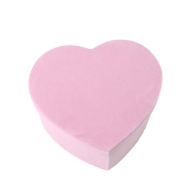 China Recyclable Birthday Gift For Kids Heart Shaped Candy Box With Lid Pink Cardboard Gift Box for sale