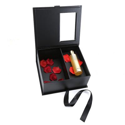 中国 High Quality Recyclable Goods Using Various Cosmetic Magnetic Boxes Wholesale Luxury Foldable Gift Box With Ribbon 販売のため