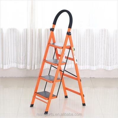 Cina New Design Folding Step Ladders Multi-Use Four Steps Folding Ladder Household Aluminum Ladder in vendita