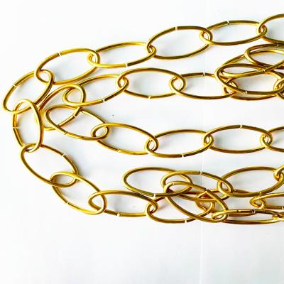 China Decoration Plant Chain Gold Non-Welded Galvanized Oval Decorative Chain For Decorative Hanging for sale