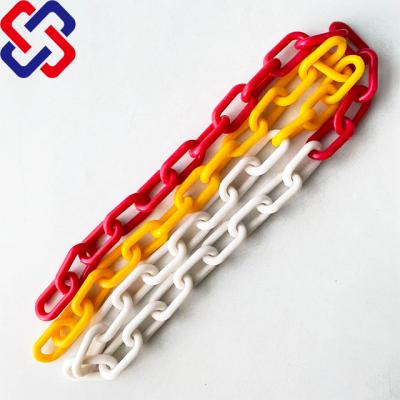 China Traffic Roadway Warning Plastic Chain Plastic Road Safety Warning 8 Colored Millimeters. for sale