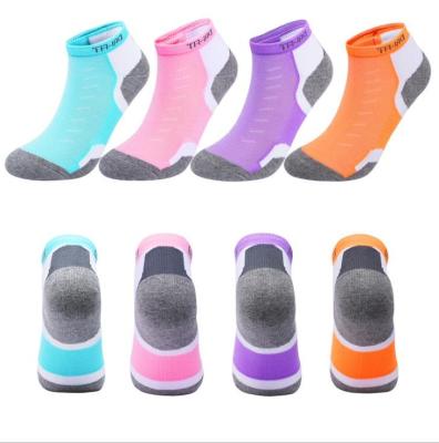 China Best Selling Breathable Compression Sport Socks Mens Non-grinding Socks for sale