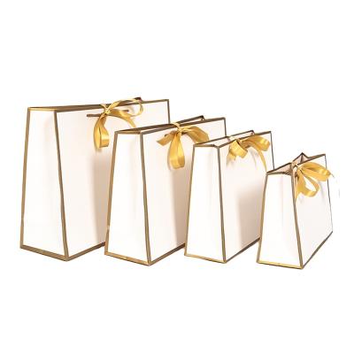 China Recyclable Wholesale Recycled Kraft Paper Gift Box for sale