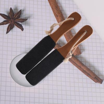 China Convenience Pedicure Foot File Foot Care Tool Foot Grinder Foot Grinder Black Carbide Silicon Sand Beech Handle Foot File for sale