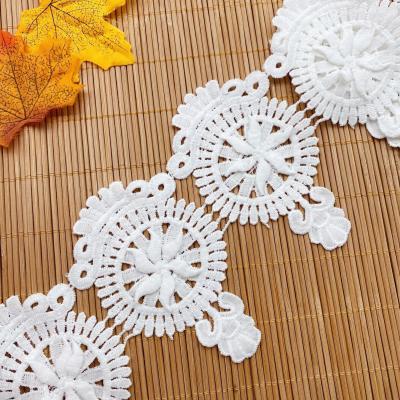 China 3D 11.3cm Wide Wedding Embroidery Bridal Fancy Milk White Shreds Lace Trim For Skirts Lingerie Underwear Swimsuit for sale