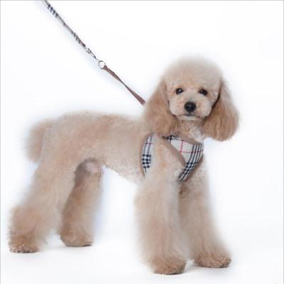 China Designers Viable Luxury Doggie Brand Adjustable Breathable Pet Traction Rope Dog Harness Leash Set for sale